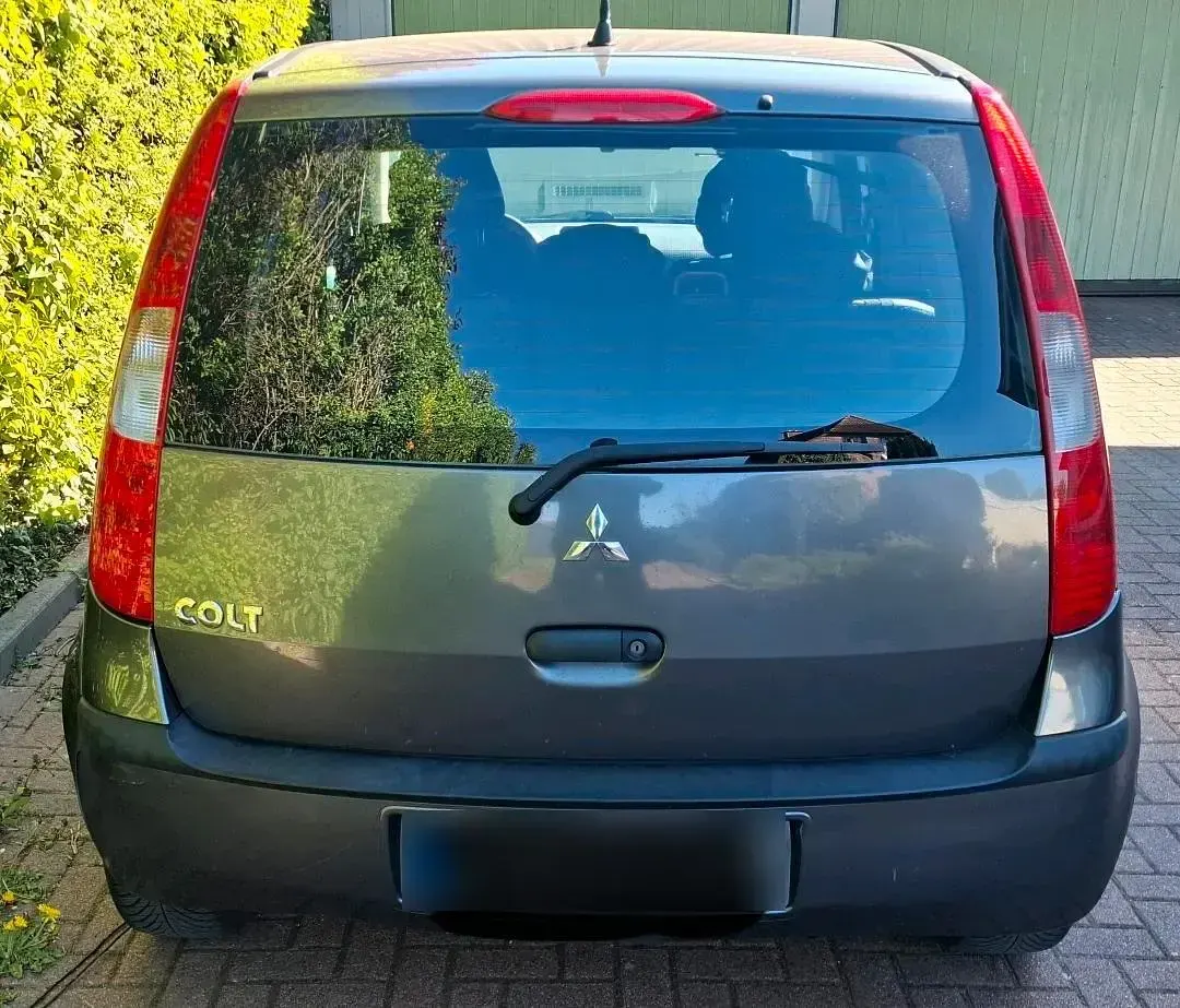 Gebraucht Mitsubishi Colt 95 PS (69 kW) 2004 Grau Kleinwagen