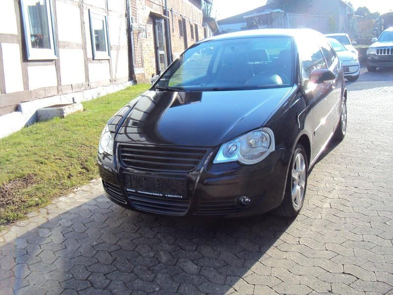 Gebraucht VW Polo 80 PS (58 kW) 2009 Schwarz Kleinwagen