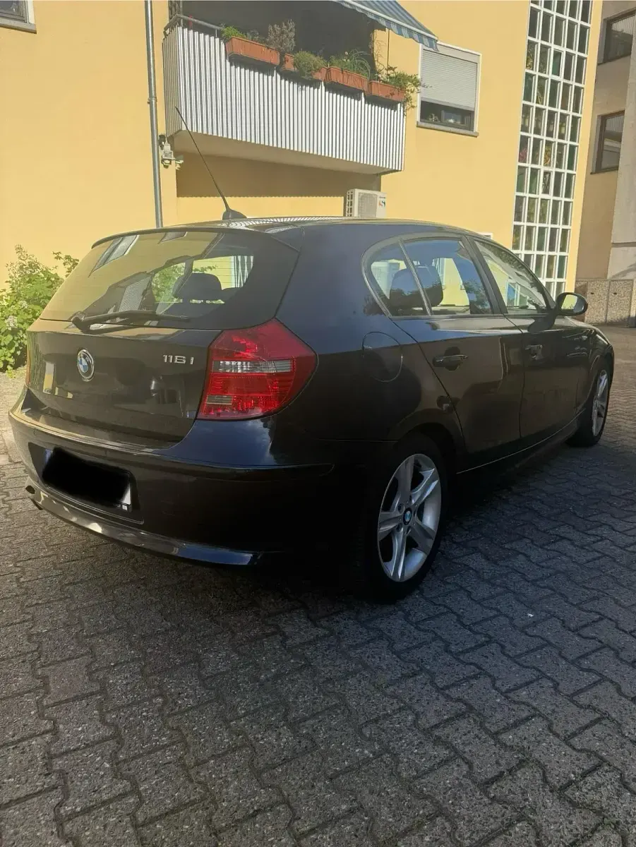 Gebraucht BMW 116 122 PS (89 kW) 2009 Blau Kleinwagen