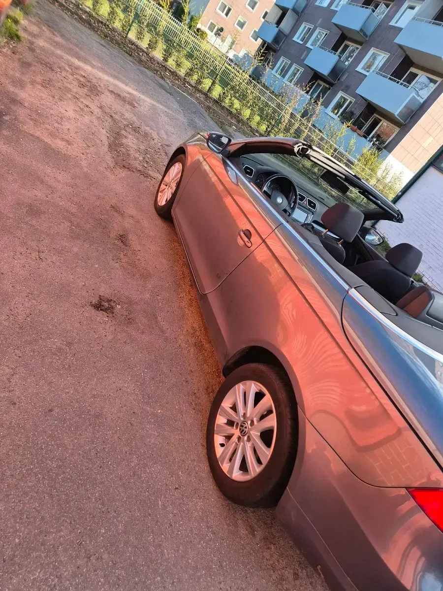Gebraucht VW Eos 140 PS (102 kW) 2009 Andere farben Cabrio