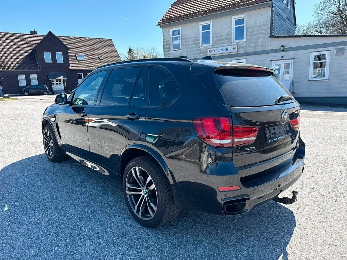 Gebraucht BMW X5 M50 Performance 381 PS (280 kW) 2014 Schwarz SUV