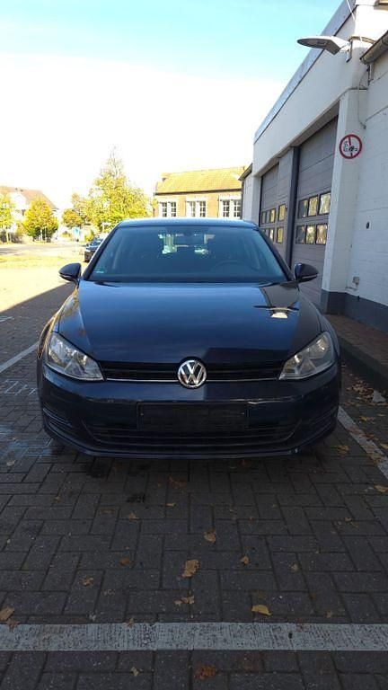 Blau Gebraucht 2012 VW Golf VII Comfortline Limousine | 8.300 € (Fairer Preis) - Bild 1/4