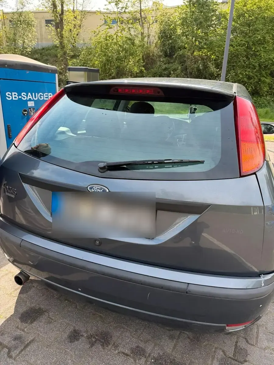 Second-hand Ford Focus 112 CP (82 kW) 2002 Gri Hatchback