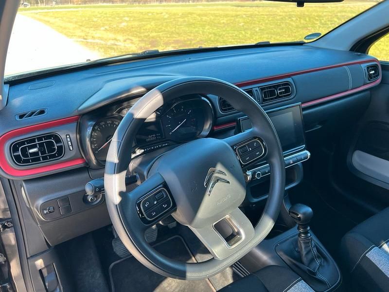 Gebraucht Citroën C3 Shine 102 PS (75 kW) 2021 Silber Kleinwagen