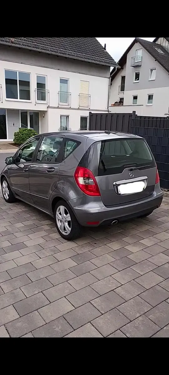 Gebraucht Mercedes A160 95 PS (69 kW) 2009 Grau Kleinwagen