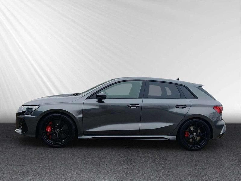 Gebraucht Audi RS3 Sport 400 PS (294 kW) 2026 Daytonagrau perleffekt Limousine