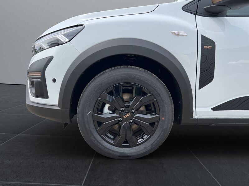 Gebraucht Dacia Jogger Extreme 110 PS (80 kW) 2025 Gletscherweiss Van / Kleinbus