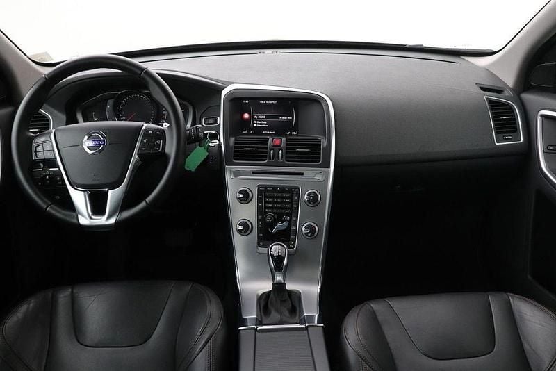 Usado Volvo XC60 190 HP (139 kW) 2017 Preto SUV