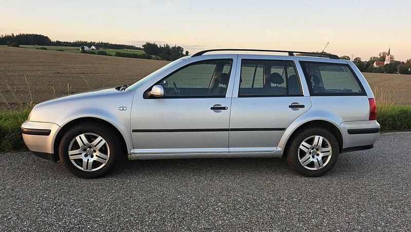 Usado VW Golf IV 110 HP (80 kW) 2002 Prateado Carrinha