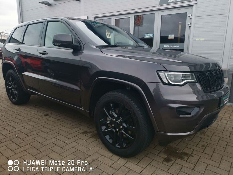 Grau Gebraucht 2021 Jeep Grand Cherokee SUV | 31.900 € - Bild 1/4