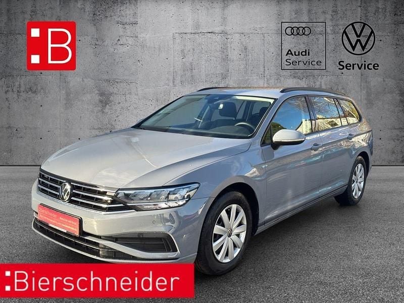 Grau Gebraucht 2024 VW Passat Kombi | 27.950 € (Fairer Preis) - Bild 1/3