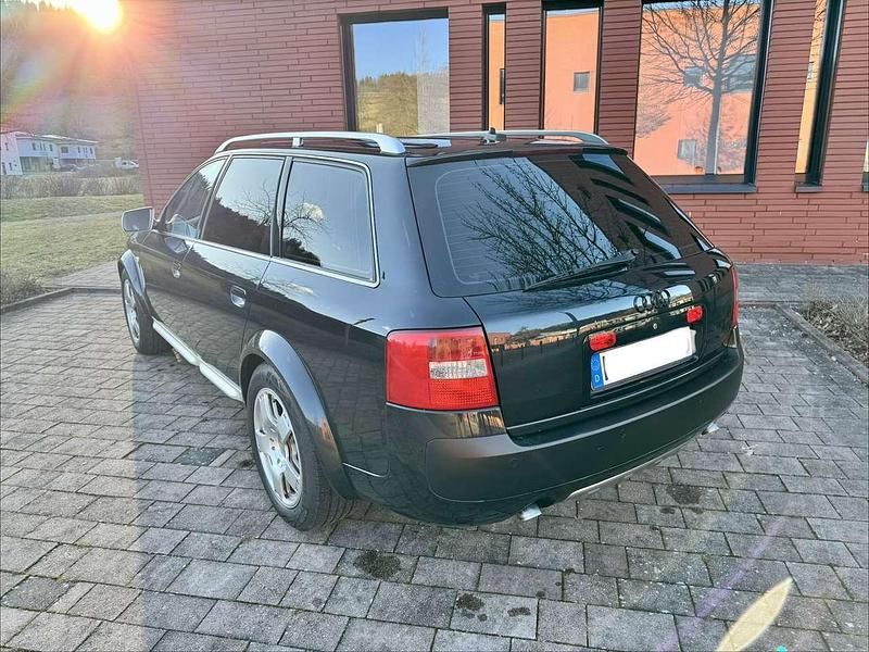 Gebraucht Audi A6 Allroad 163 PS (119 kW) 2004 Schwarz Kombi