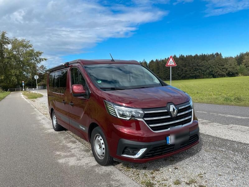 Rot Gebraucht 2022 Renault Trafic Van | 63.000 € - Bild 1/4