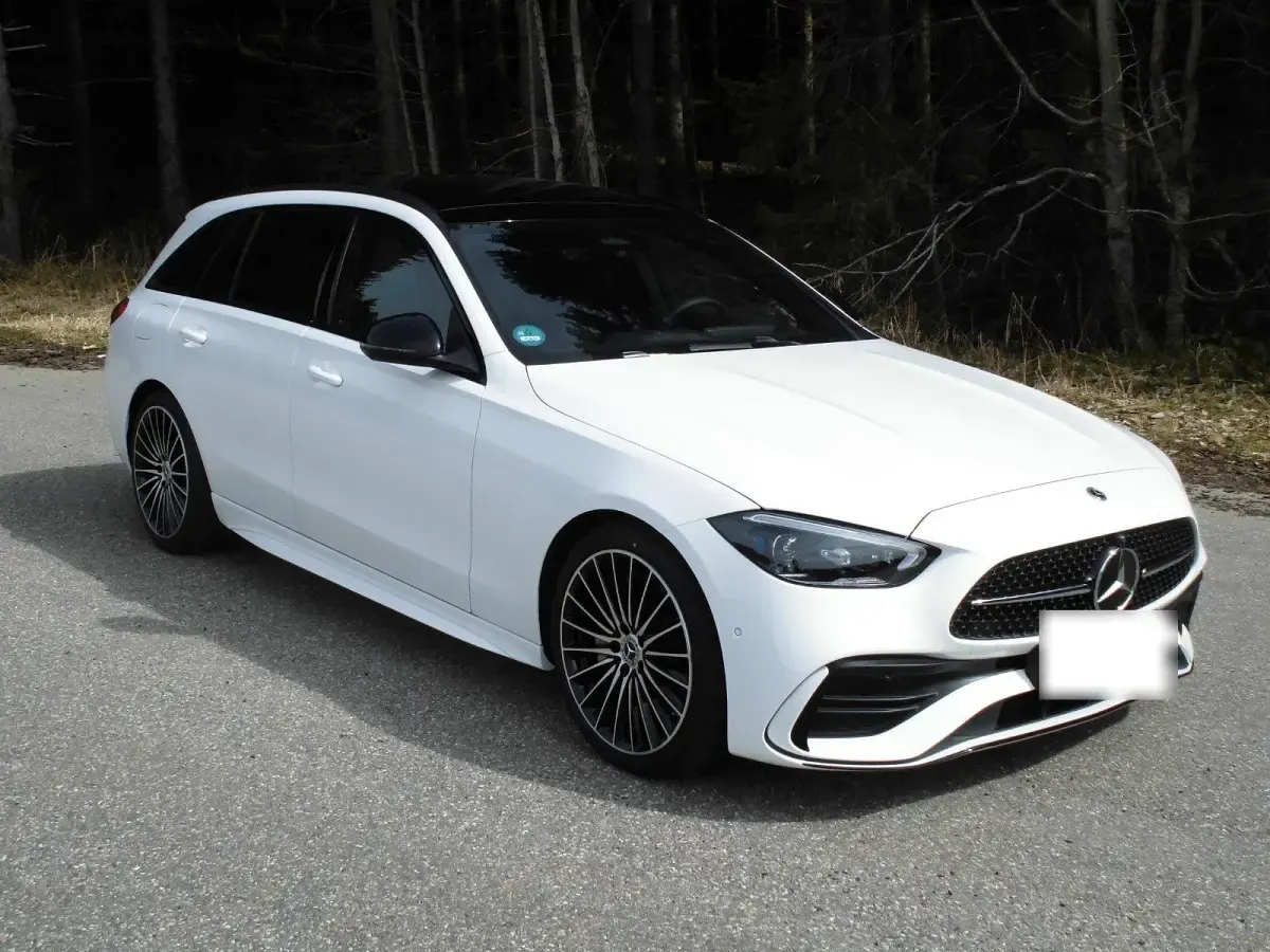 Gebraucht Mercedes C180 AMG 170 PS (125 kW) 2024 Weiß Kombi