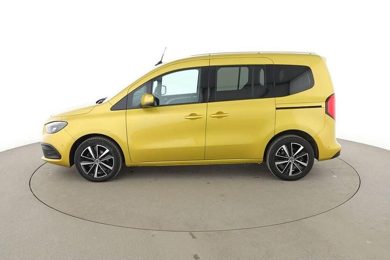 Gebraucht Mercedes T180 Progressive 2024 Gelb Van / Kleinbus