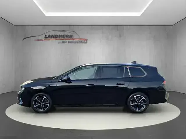 Gebraucht Opel Astra 131 PS (96 kW) 2024 Karbon schwarz (metallic) Kombi