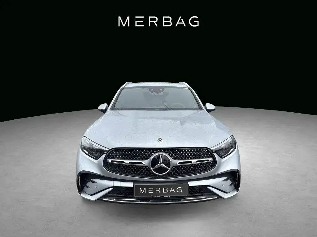 Gebraucht Mercedes GLC300 258 PS (189 kW) 2025 Metalliclack hightechsilber SUV