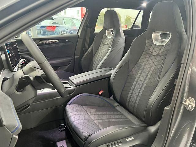 Nowe VW Passat R-line 265 KM (194 kW) 2025 Szary Kombi