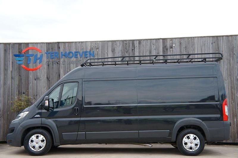 Schwarz Gebraucht 2016 Fiat Ducato Van | 12.900 € (Fairer Preis) - Bild 1/4