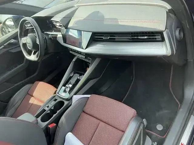Gebraucht Audi A3 S-Line 150 PS (110 kW) 2023 Navarrablau metallic Limousine