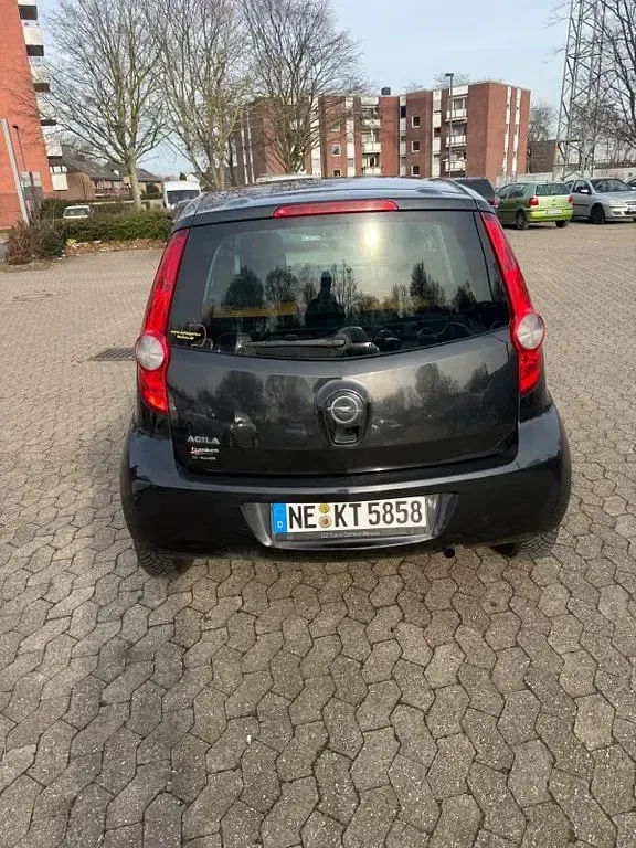 Gebraucht Opel Agila 86 PS (63 kW) 2008 Schwarz Kleinwagen
