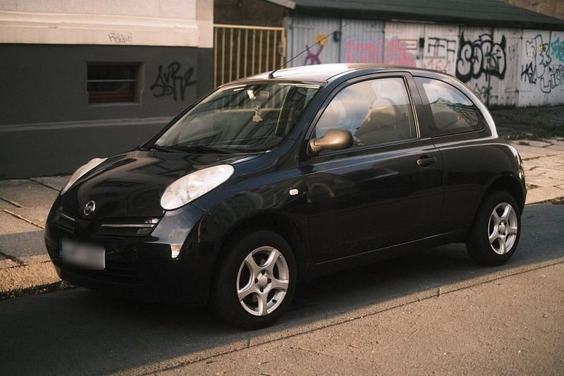 Gebraucht Nissan Micra 65 PS (47 kW) 2006 Schwarz Kleinwagen