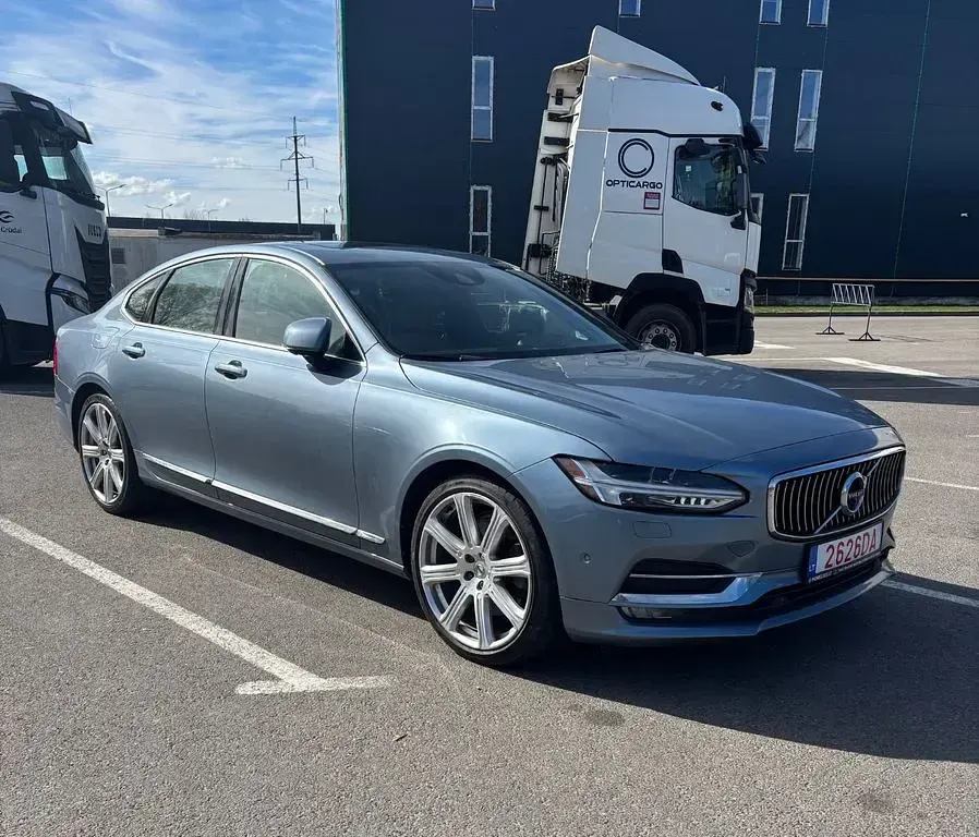 Gebraucht Volvo S90 Inscription 320 PS (235 kW) 2017 Grau Limousine