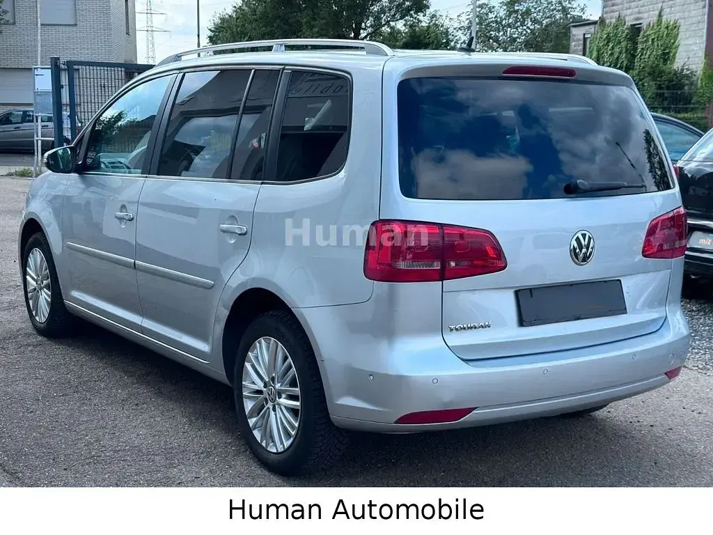 Gebraucht VW Touran Cup 105 PS (77 kW) 2015 Reflexsilber Van / Kleinbus