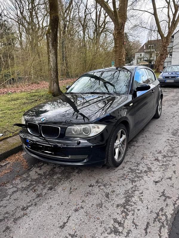 Gebraucht BMW 118 143 PS (105 kW) 2007 Schwarz Kleinwagen