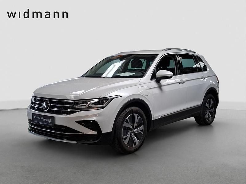 Oryxweiss perlmutteffekt Gebraucht 2021 VW Tiguan Elegance SUV | 28.850 € (Guter Preis) - Bild 1/4