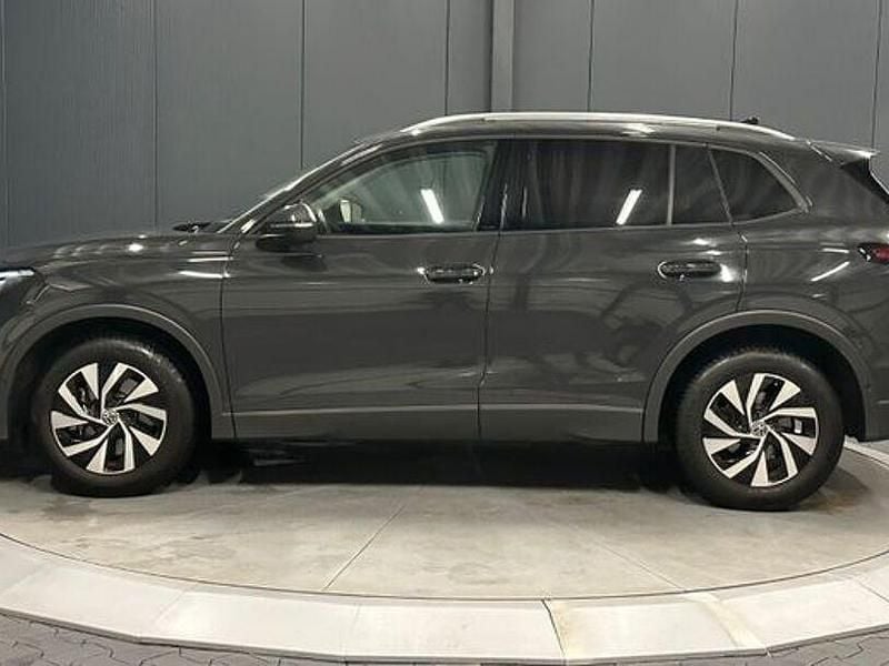 Second-hand VW Tiguan Design 150 CP (110 kW) 2024 Gri SUV