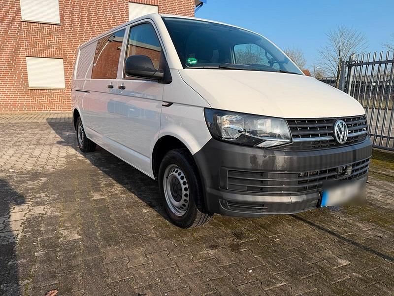 Gebraucht VW Transporter 150 PS (110 kW) 2018 Weiß Van
