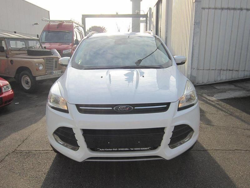 Gebraucht Ford Kuga Business Edition 120 PS (88 kW) 2016 Weiß SUV