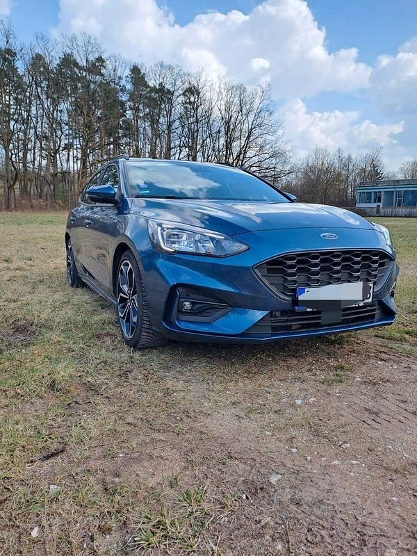 Gebraucht Ford Focus ST-Line 125 PS (91 kW) 2022 Blau Kombi