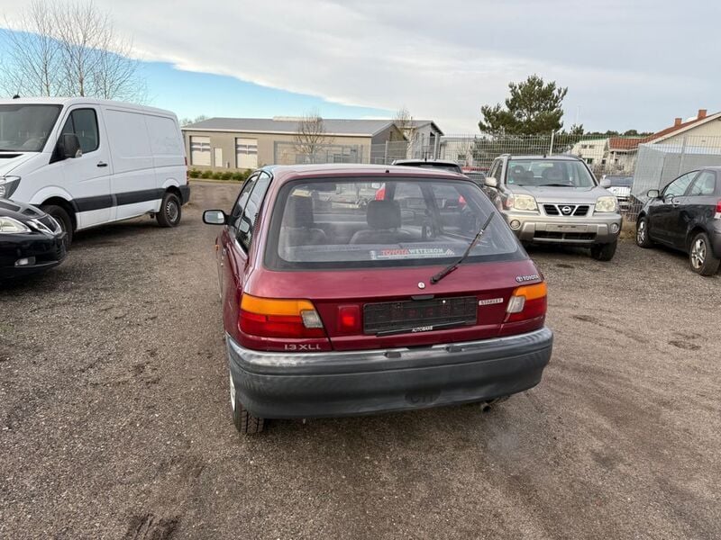 Gebraucht Toyota Starlet XLi 75 PS (55 kW) 1993 Rot Kleinwagen