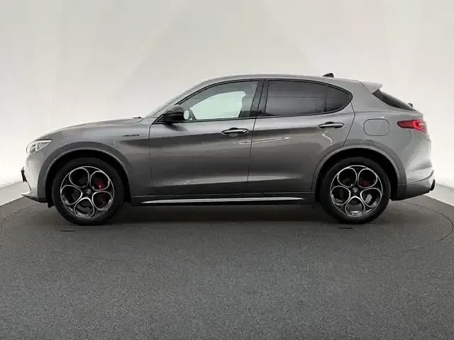 Gebraucht Alfa Romeo Stelvio Veloce 280 PS (205 kW) 2021 Grau SUV