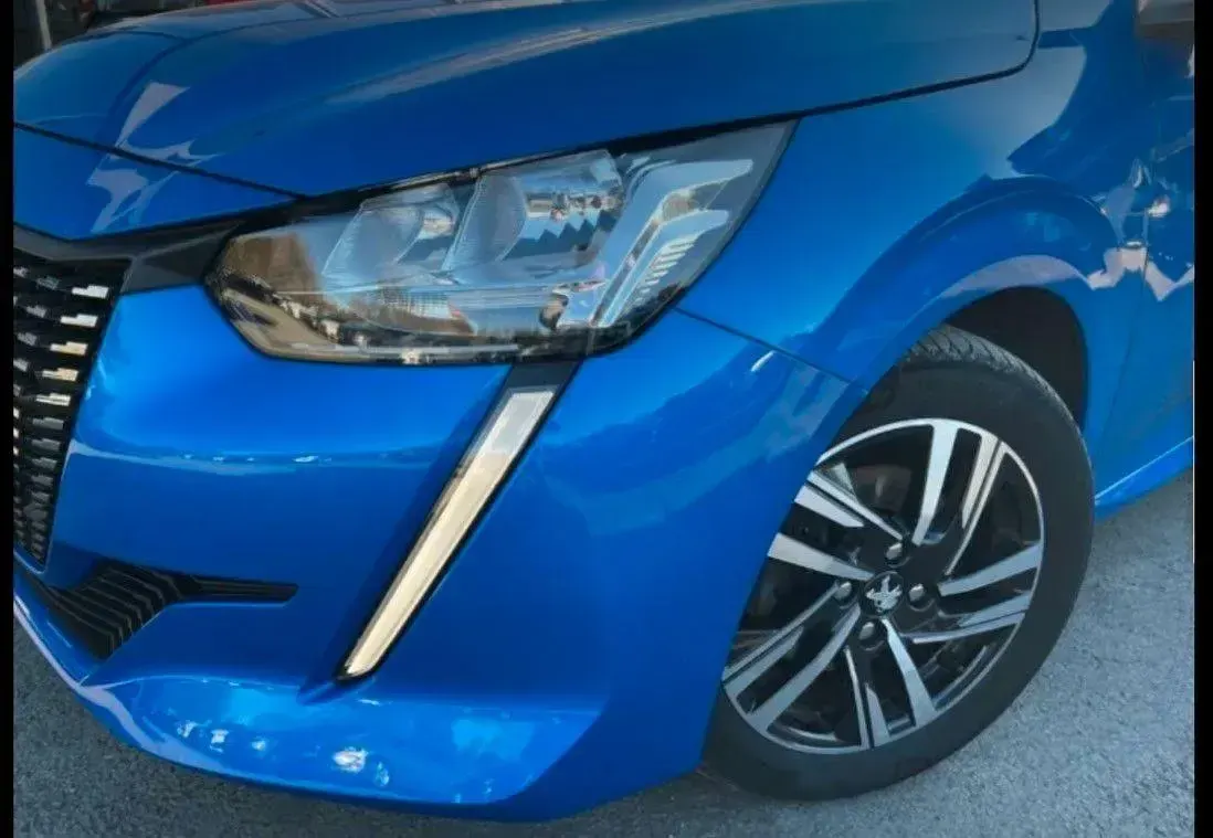 Gebraucht Peugeot 208 Allure 101 PS (74 kW) 2019 Blau Kleinwagen