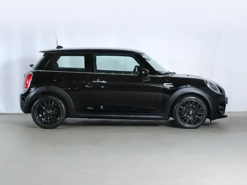Gebraucht Mini ONE 102 PS (75 kW) 2020 Schwarz Kleinwagen