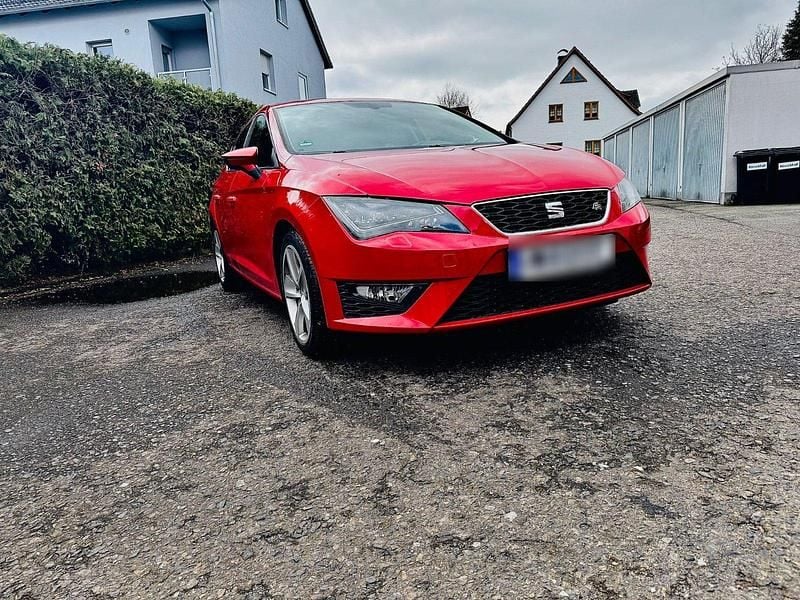 Gebraucht Seat Leon FR 140 PS (102 kW) 2014 Rot Limousine