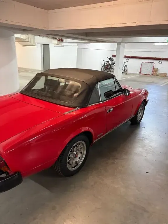 Gebraucht Fiat 124 Spider 105 PS (77 kW) 1984 Rot Cabrio