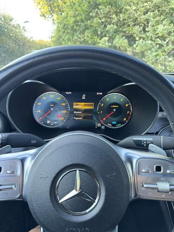 Gebraucht Mercedes C200 AMG 184 PS (135 kW) 2019 Weiß Cabrio