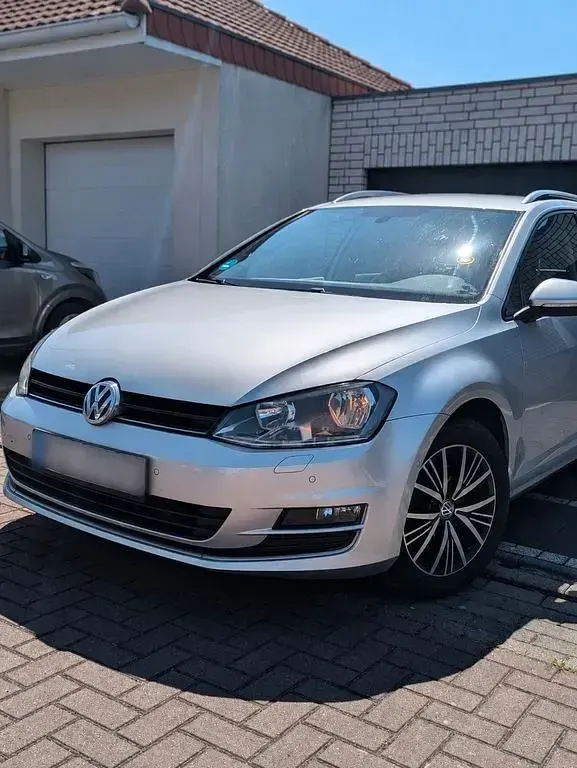 Gebraucht VW Golf VII Allstar 110 PS (80 kW) 2016 Silber Kombi