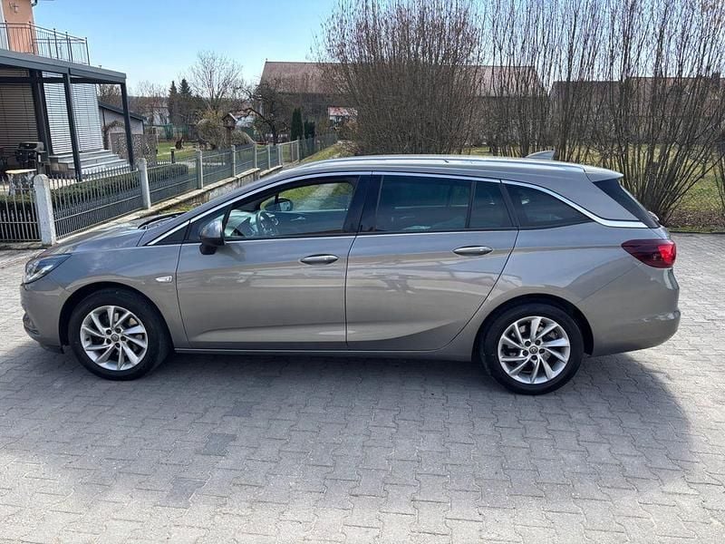 Gebraucht Opel Astra Innovation 136 PS (100 kW) 2017 Grau Kombi