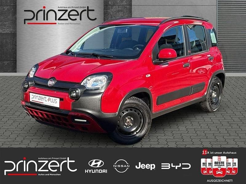 Gebraucht Fiat Panda Red 69 PS (50 kW) 2023 Rot Kleinwagen