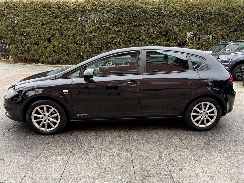 Schwarz Gebraucht 2011 Seat Leon Copa Limousine | 1.980 € (Guter Preis) - Bild 1/4