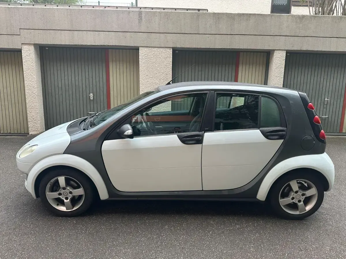Gebraucht Smart ForFour Pulse 75 PS (55 kW) 2005 Weiß Kleinwagen