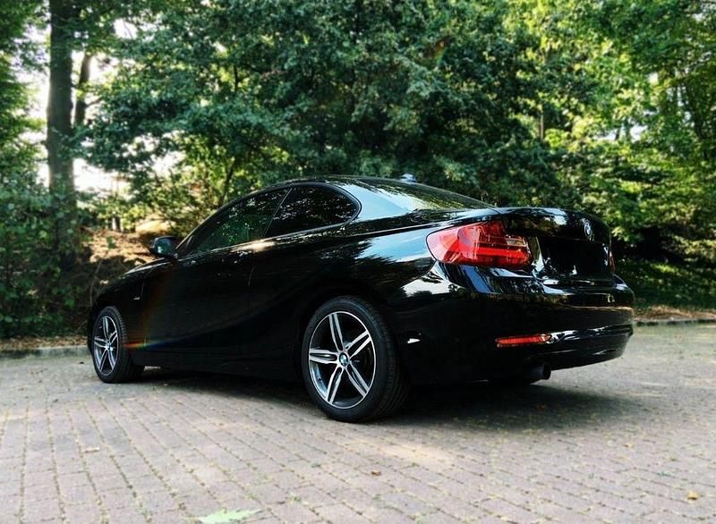 Gebraucht BMW 218 Sport Line 136 PS (100 kW) 2015 Schwarz Coupé