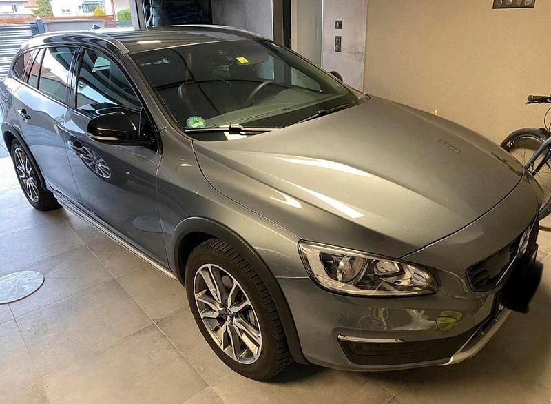 Gebraucht Volvo V60 CC 150 PS (110 kW) 2017 Kombi