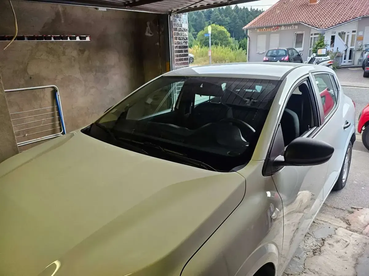 Gebraucht Dacia Sandero 67 PS (49 kW) 2021 Weiß Kleinwagen