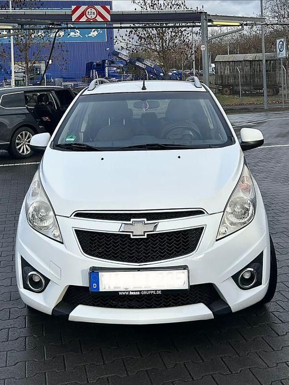 Usado Chevrolet Spark LT 82 CV (60 kW) 2011 Blanco Utilitario